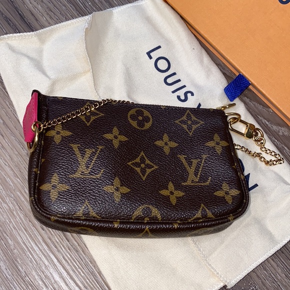Louis Vuitton mini Pochette limited edition Giraffe 🦒 - Picture 5 of 14